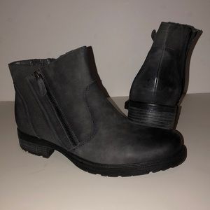 earth Vintage Leather Boot